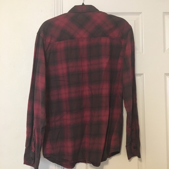 Men’s Button Up - Picture 2 of 3